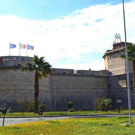 Domus Cavour * Civitavecchia