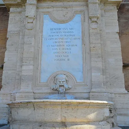 Domus Cavour * شيفيتافيكْيا