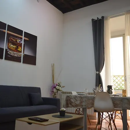 Domus Cavour Apartment