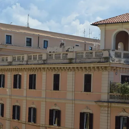 Domus Cavour Apartment
